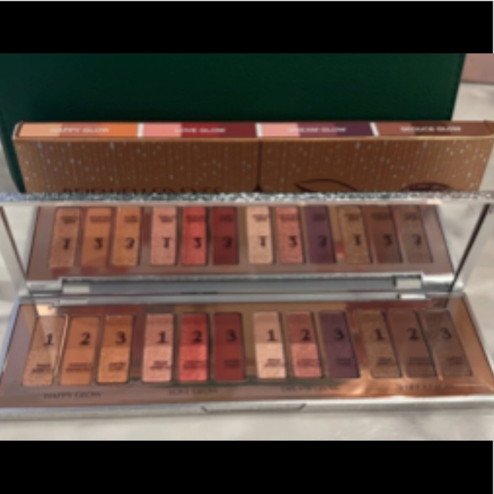 Charlotte Tilbury Bejewelled Eyes to Hypnotise Palette